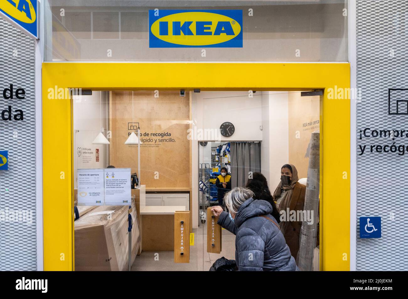Ikea shoppers fotografías e imágenes de alta resolución - Página 3 - Alamy
