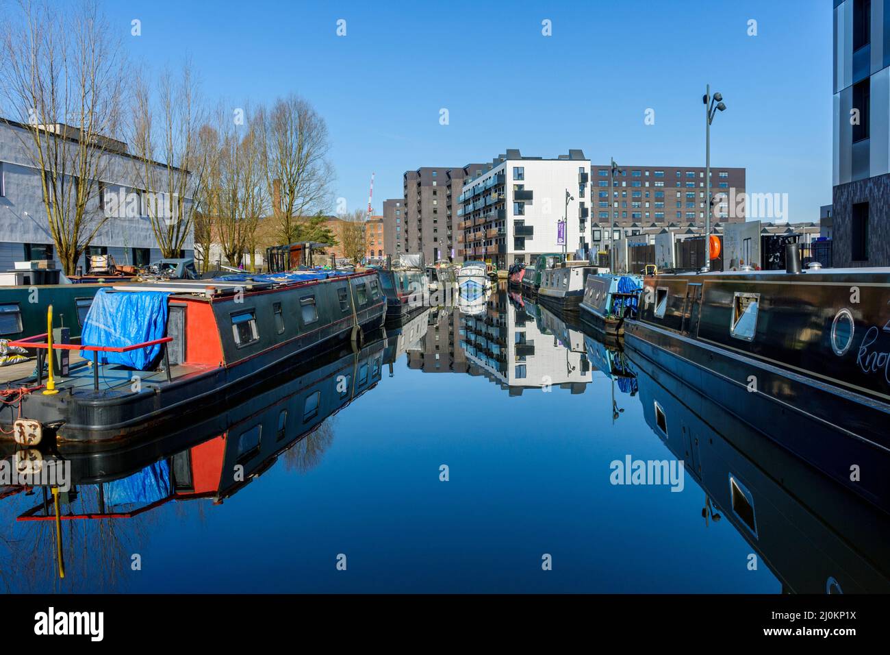 El Cotton Field Wharf y Mansion House están a unos manzanas del puerto deportivo Cotton Field Park, New islington, Ancoats, Manchester, Inglaterra, Reino Unido Foto de stock