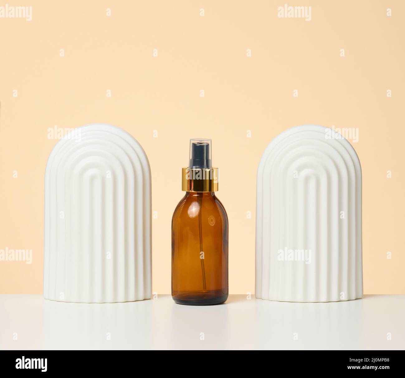 Packaging creativo para decorar botella de perfume.