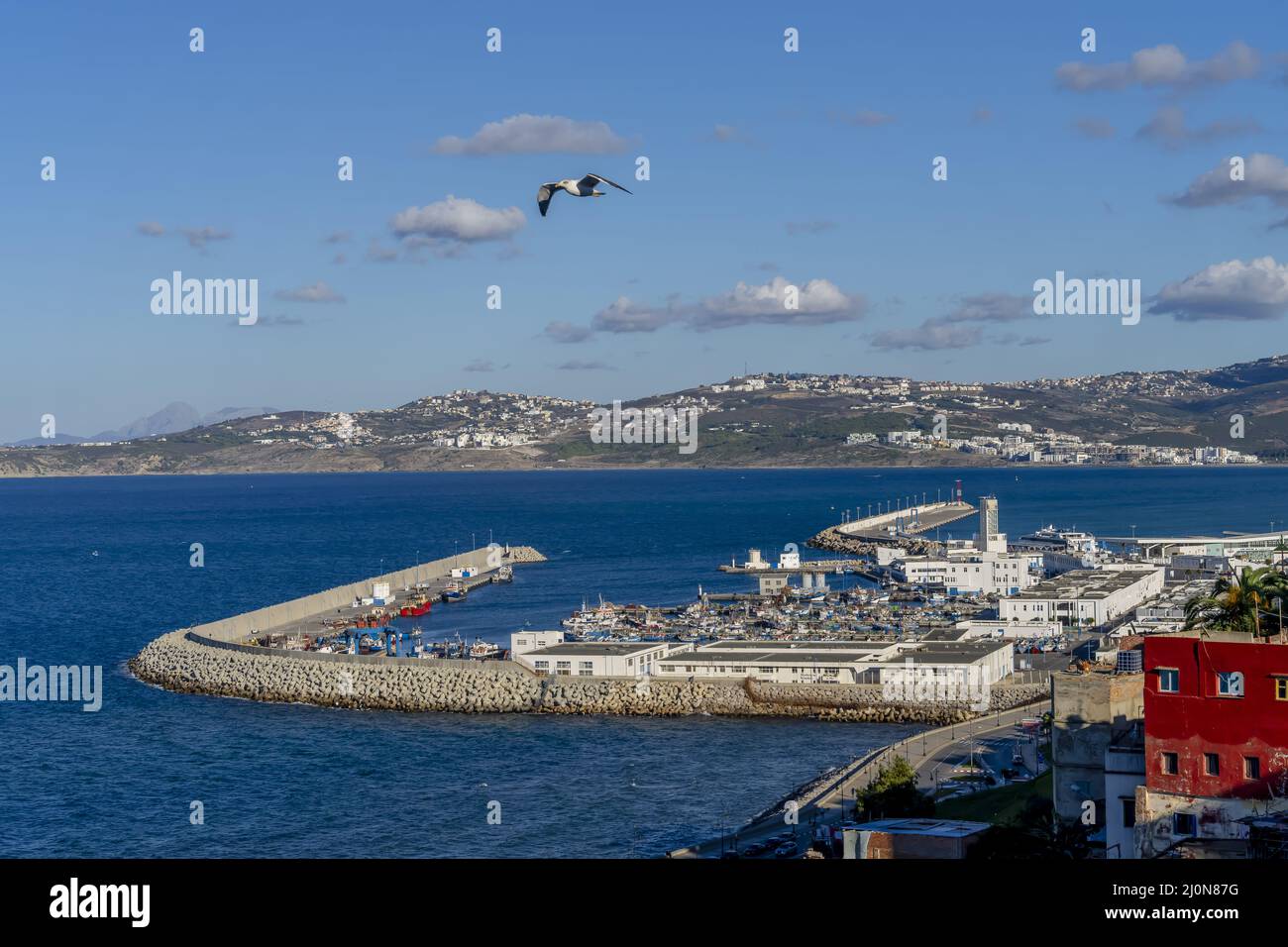 Vista panorámica del puerto de Peche Nouveau en Tánger, Moroco Foto de stock
