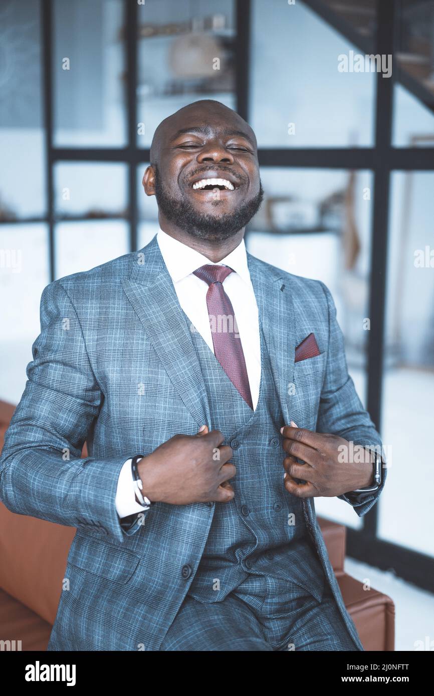 Bien feliz fotografías e imágenes de alta resolución Alamy