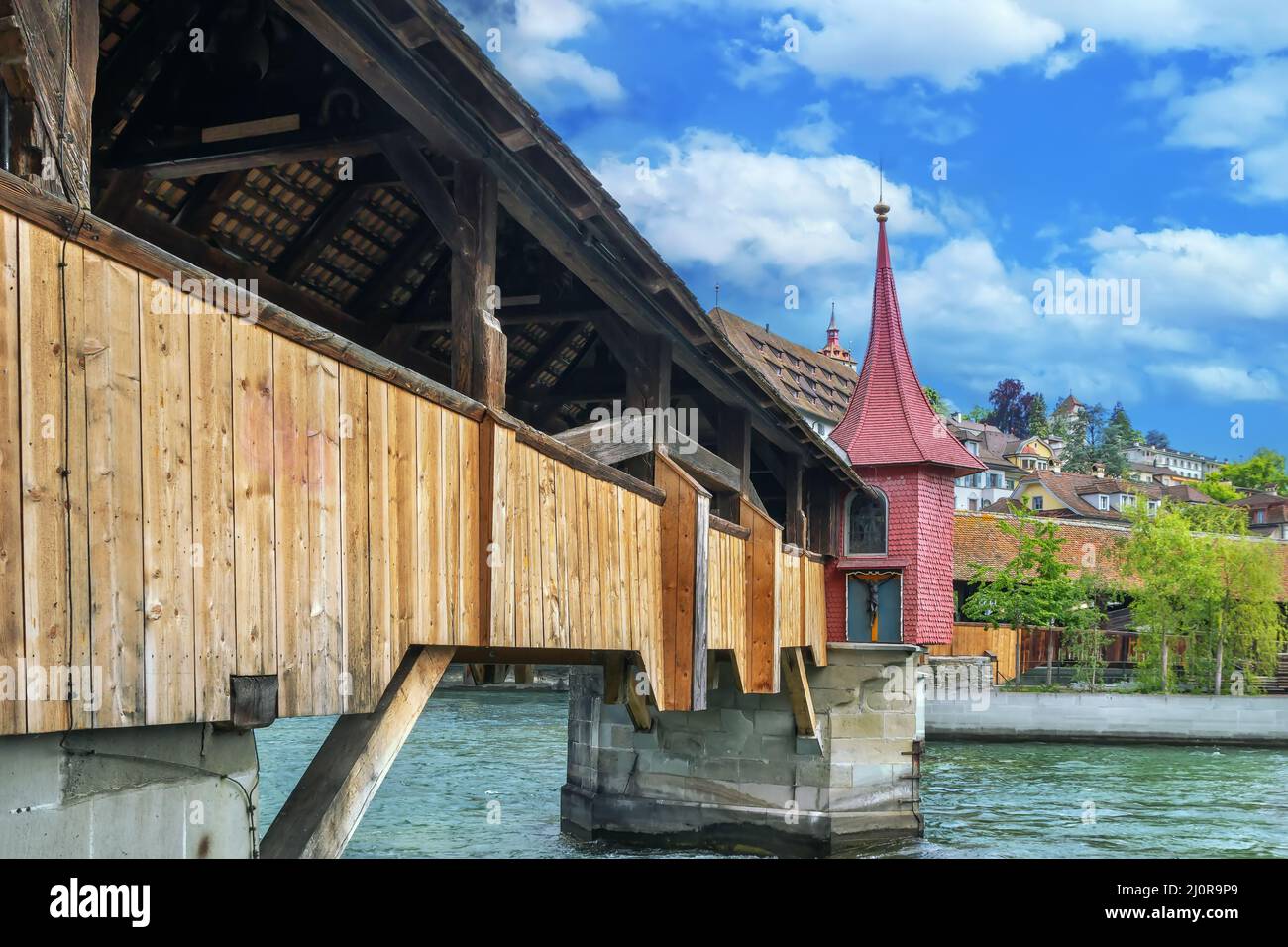 Puente Spreuer en Lucerna, Suiza Foto de stock