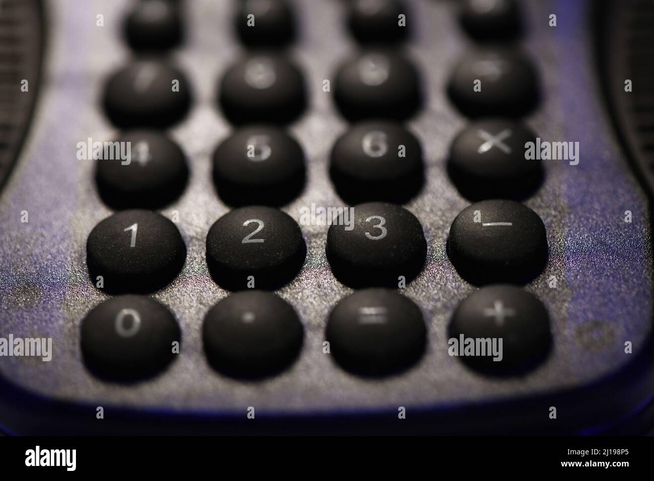 Calculadora electrónica para matemáticas, ecuaciones científicas y  proyectos complejos y simples Fotografía de stock - Alamy