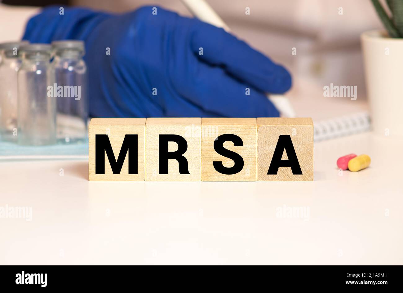 MRSA Concepto de medicina de infección de Staphylococcus aureus resistente a la meticilina Foto de stock