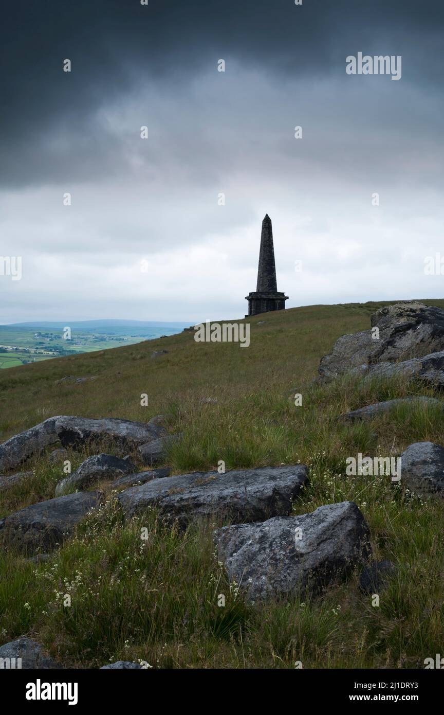 Stoodley Pike Monument cerca de Todmorden, Yorkshire, Inglaterra Foto de stock