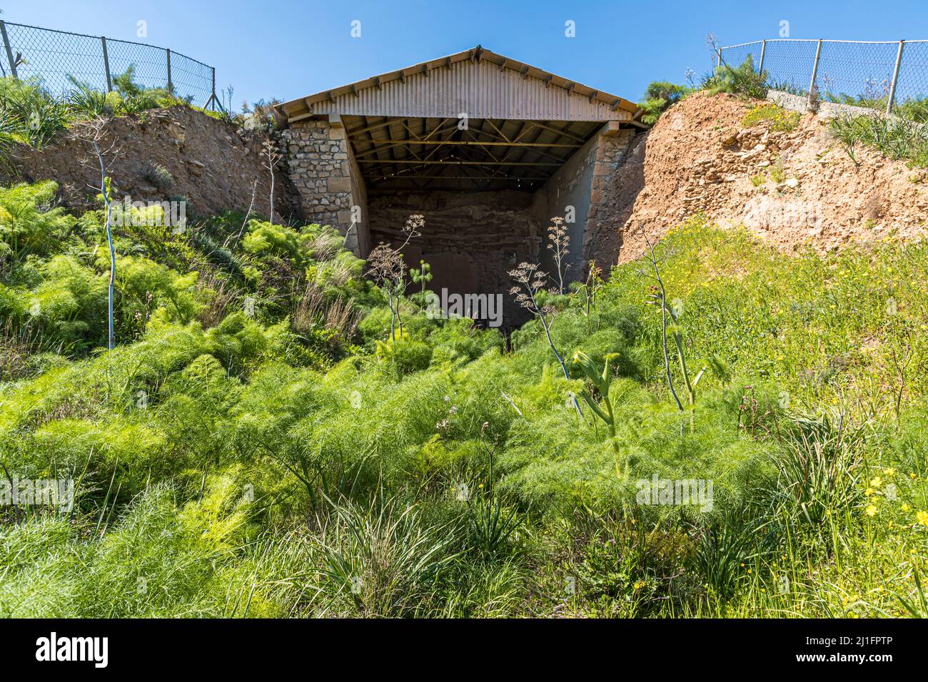 Tumbas de cemento fotografías e imágenes de alta resolución Alamy