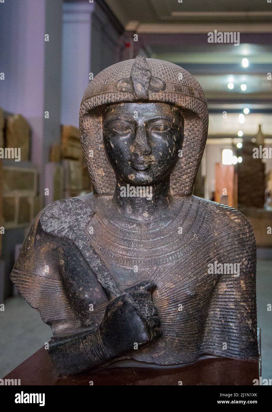El Cairo, Museo Egipcio, busto de Ramsés 2, granito negro, de Tanis. Foto de stock