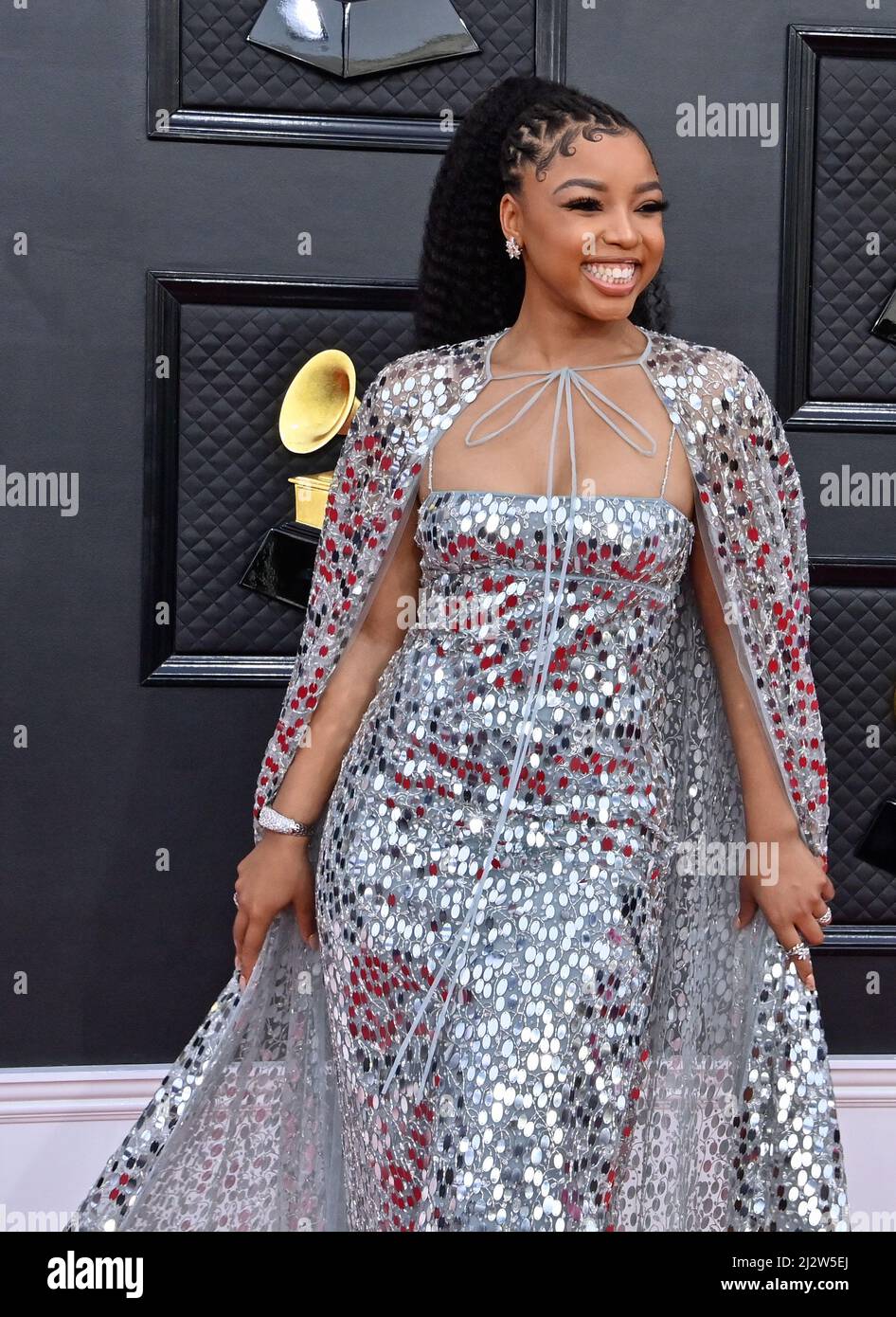 Las Vegas, Estados Unidos. 3rd de Abr de 2022. Chloe Bailey llega para los  Premios Grammy anuales 64th en el MGM Grand Garden Arena en Las Vegas,  Nevada, el domingo 3 de