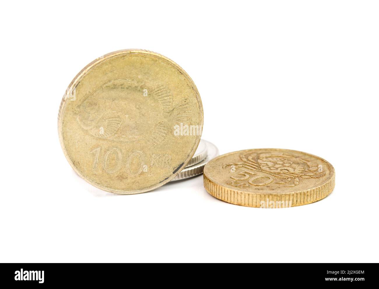 Islandia monedas aisladas sobre fondo blanco Foto de stock