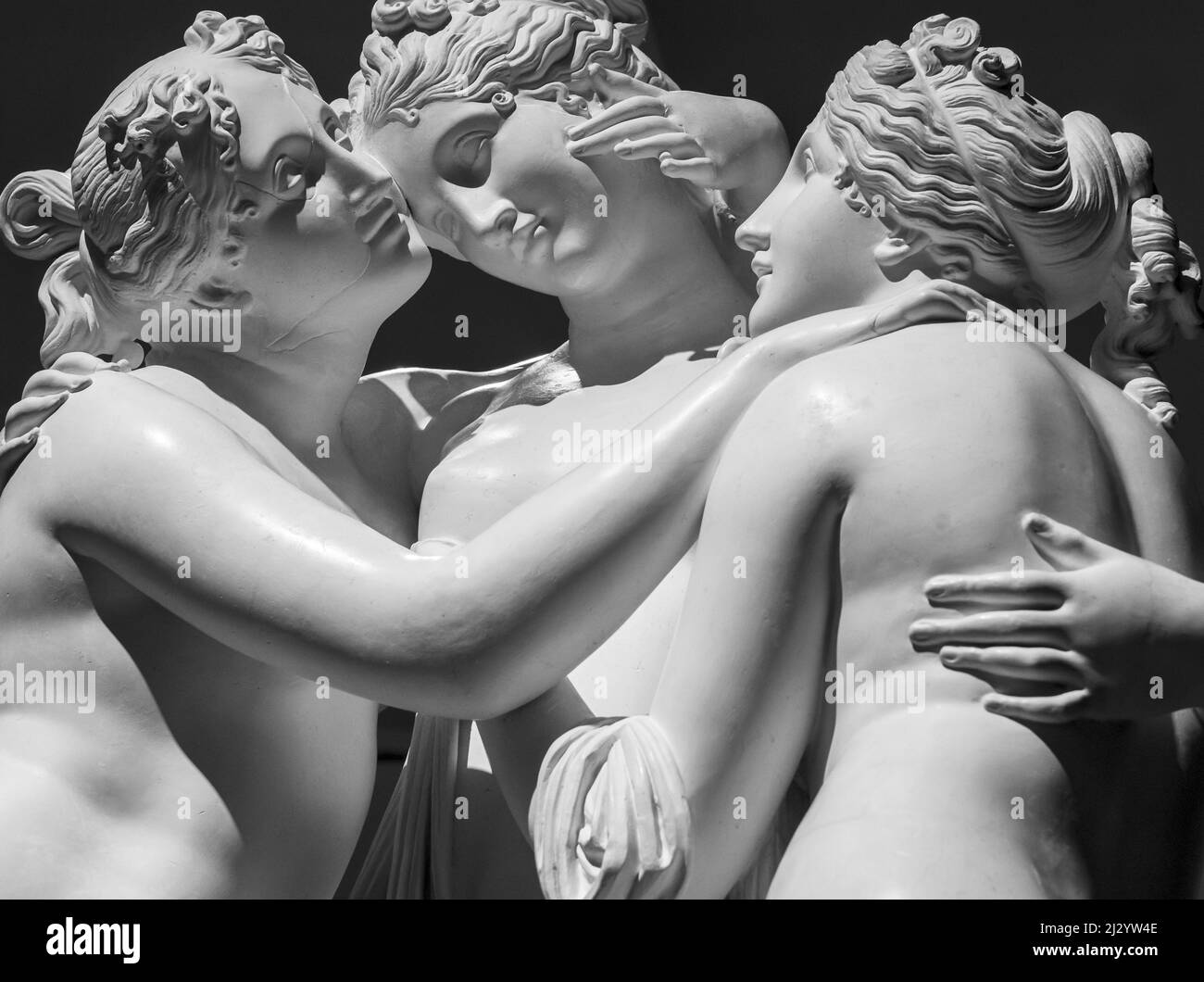 Las Tres Gracias de Antonio Canova (1757-1822) es una escultura neoclásica,  en mármol, de las tres gracias mitológicas Rovereto, Trento - Italia  Fotografía de stock - Alamy