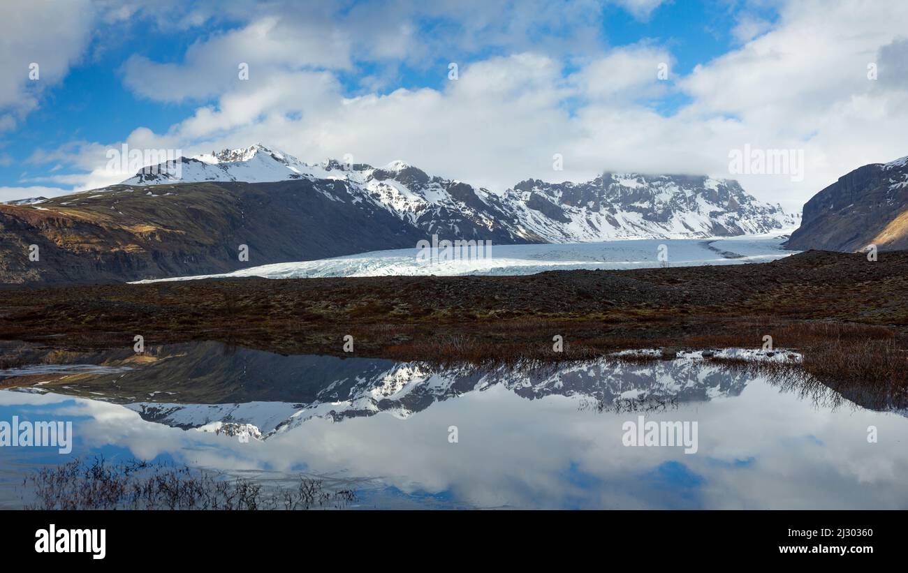 Glaciar Skaftafellsjokull, campo de hielo Vatnajokull, Islandia, Europa Foto de stock