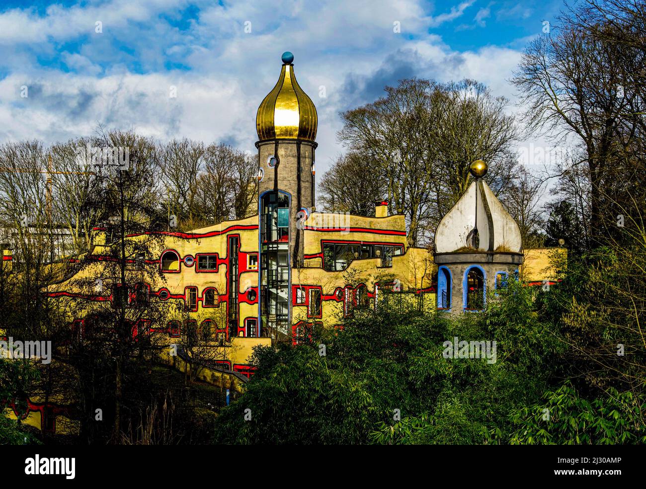 Hundertwasserhaus en el Grugapark en Essen, zona de Ruhr, Renania del Norte-Westfalia, Alemania Foto de stock