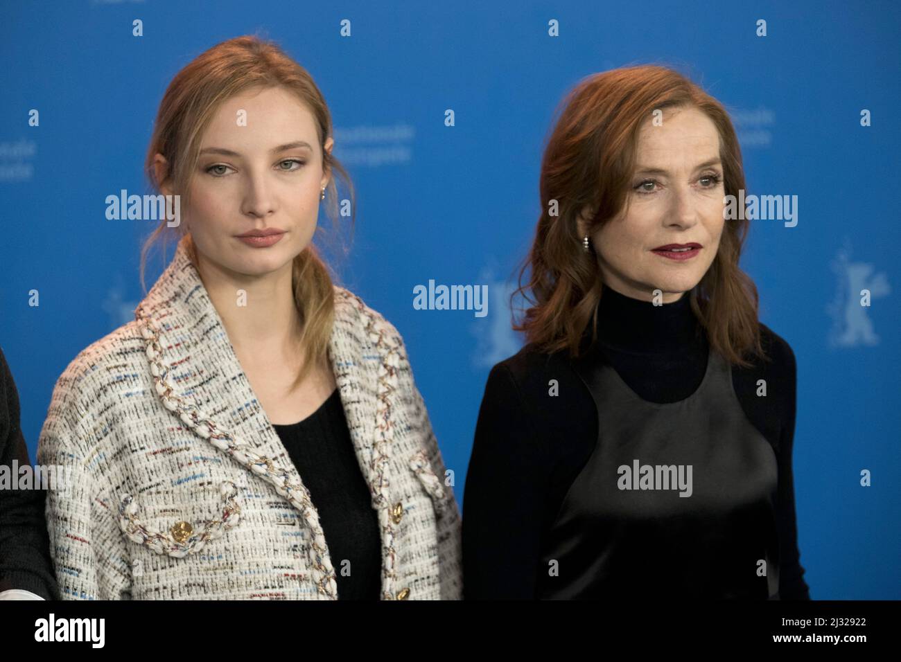 Julia Roy, Isabelle Huppert - Photocall zum Spielfilm 'Eva', Berlinale 2018, 17. Febrero 2018, Berlín. Foto de stock