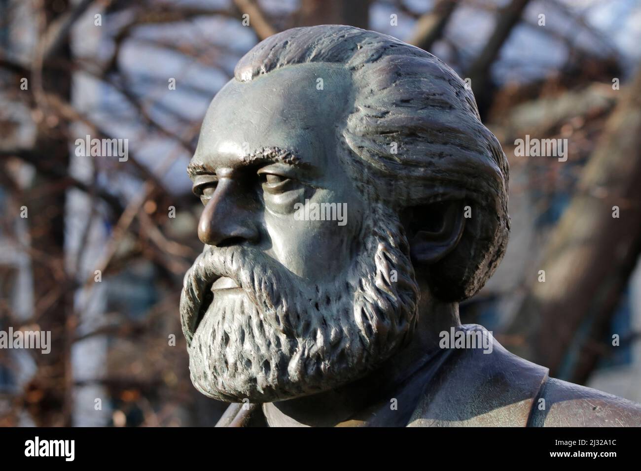Karl Marx-Denkmal, Berlín (nur fuer redaktionelle Verwendung. Keine Werbung. Referenzdatenbank: http://www.360-berlin.de. © Jens Knappe. Bildquellenn Foto de stock