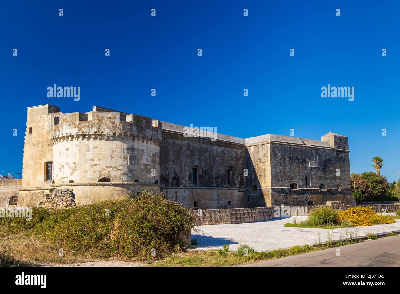 Castillo de Castello di Acaya, Provincia de Lecce, Apulia, Italia. Foto de stock
