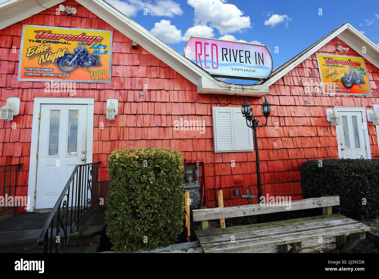 Bar y restaurante Red River Inn Yaphank Long Island Nueva York Foto de stock