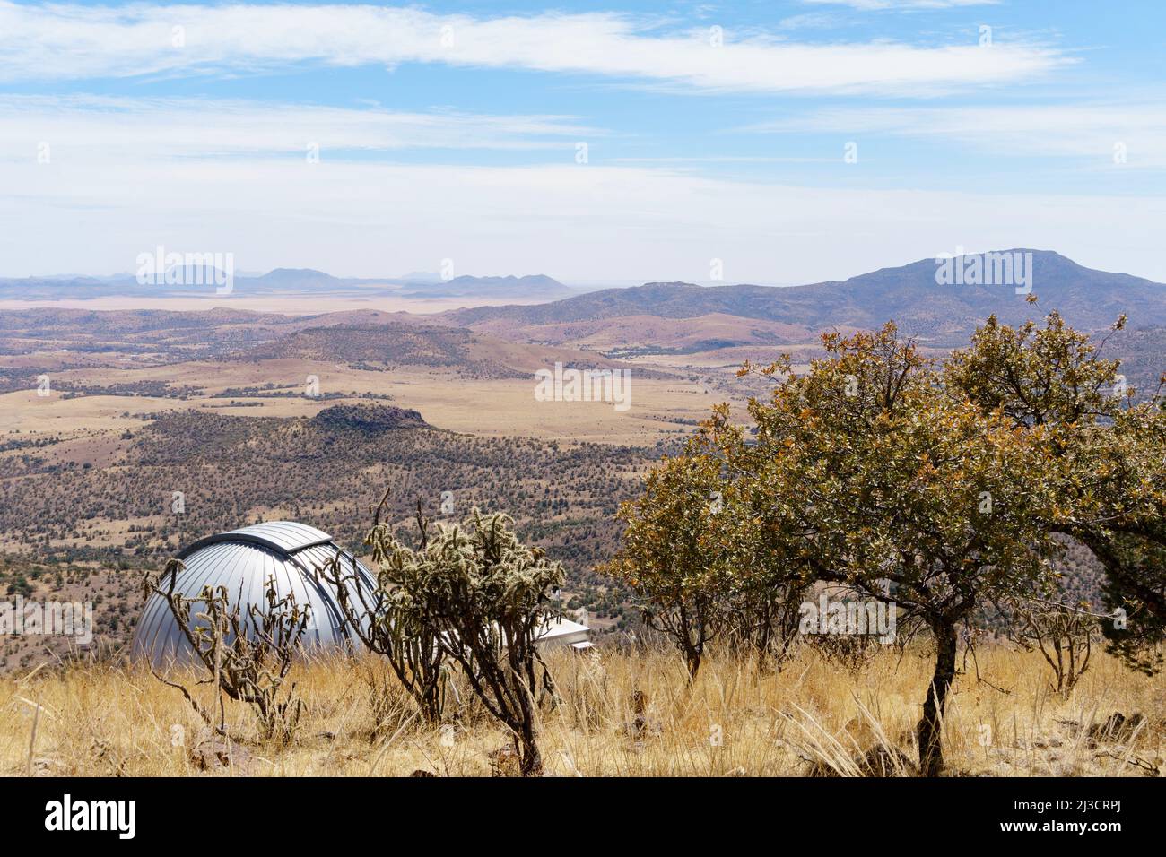 Observatorio McDonald durante el día, Fort Davis Texas Foto de stock