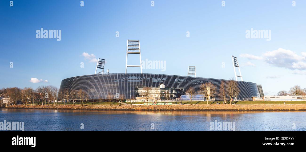 Amplia vista panorámica sobre Weserstadion, estadio de 2. Bundesliga SV Werder Bremen Foto de stock