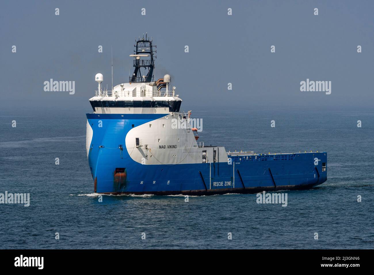 NAO Viking es un buque de suministro de plataforma (PSV) operado por Nordic American Offshore - julio de 2019. Foto de stock