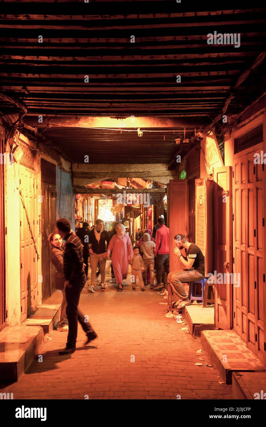 Bazar, Callejón, Ciudad, Medina, Fez, Maghreb, Marruecos, Marruecos, África Foto de stock