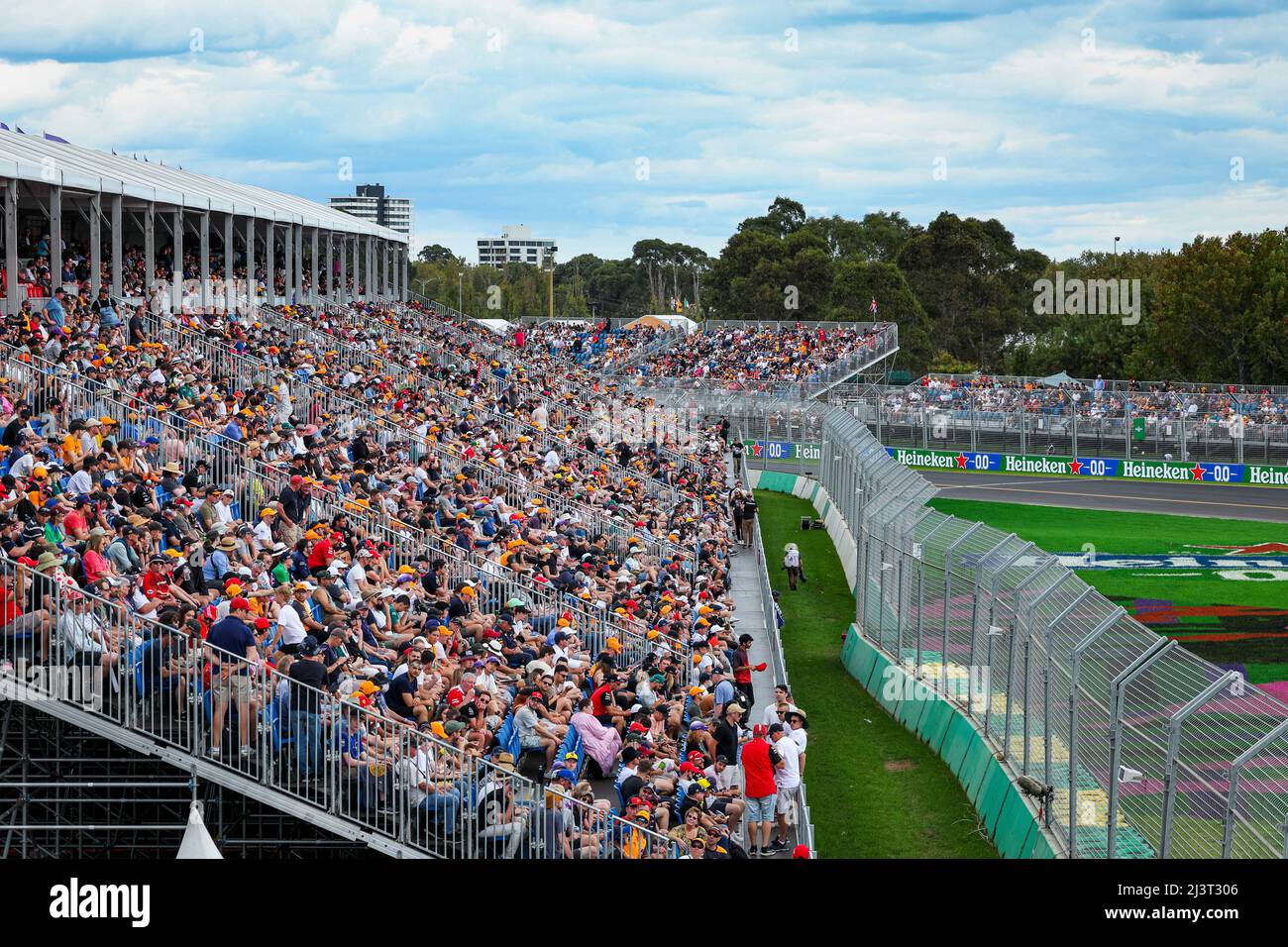 Melbourne, Australia. 9th de Abr de 2022. Fans, Gran Premio de Australia F1 en el circuito del Gran Premio de Melbourne el 9 de abril de 2022 en Melbourne, Australia. (Foto por DOS) Crédito: dpa/Alamy Live News Foto de stock