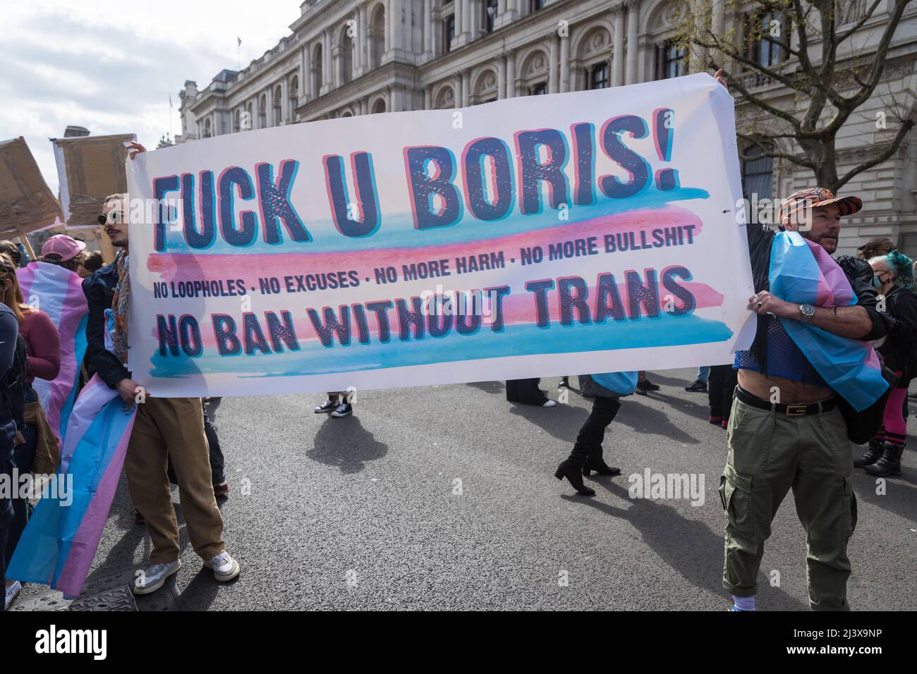 Aplaces en una protesta exigiendo una prohibición de la terapia de conversión - Whitehall, Londres Foto de stock