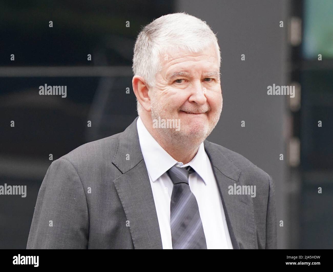 Noel Corry, de 53 años, llega al Tribunal de la Corona de Southwark en