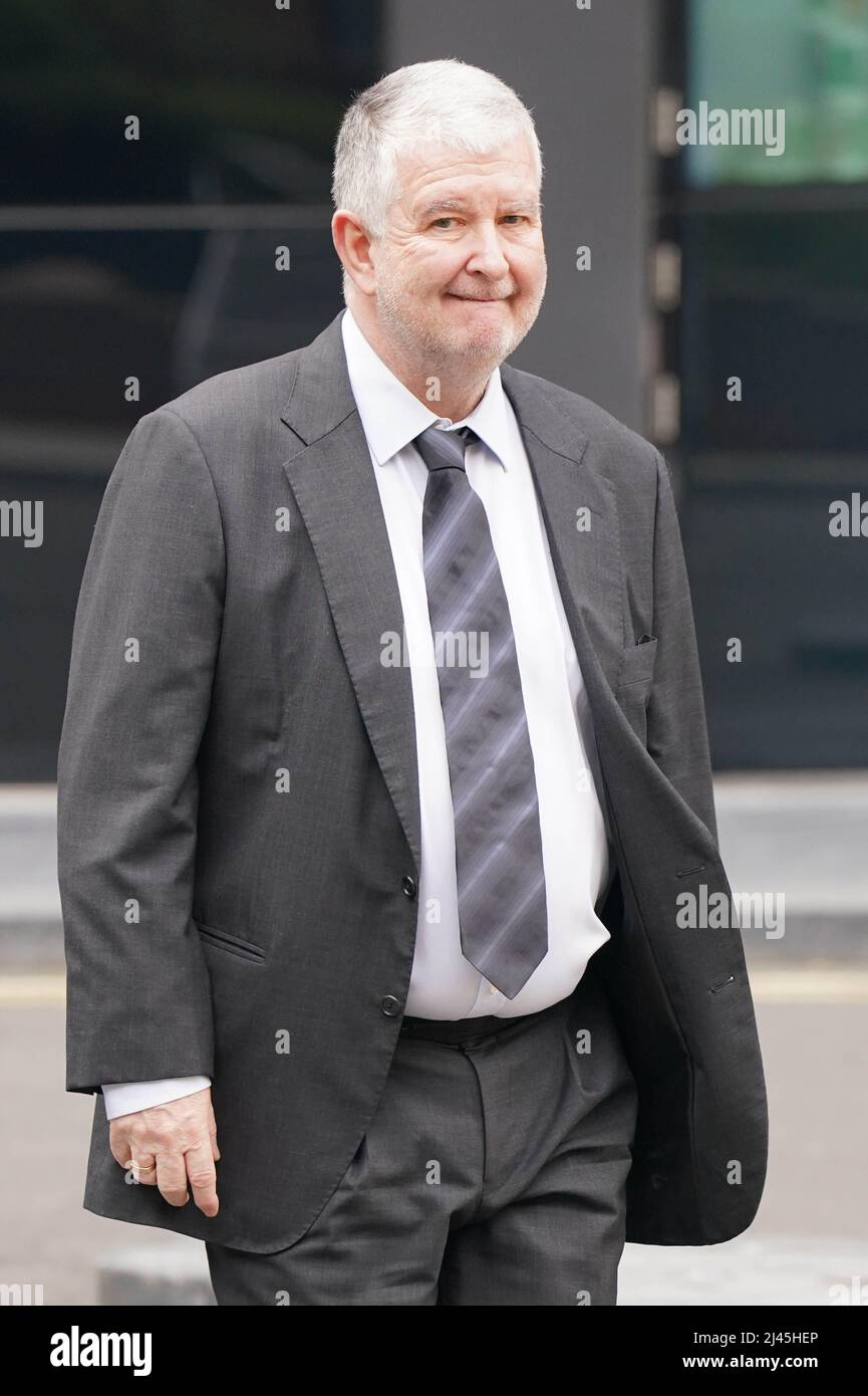 Noel Corry, de 53 años, llega al Tribunal de la Corona de Southwark en