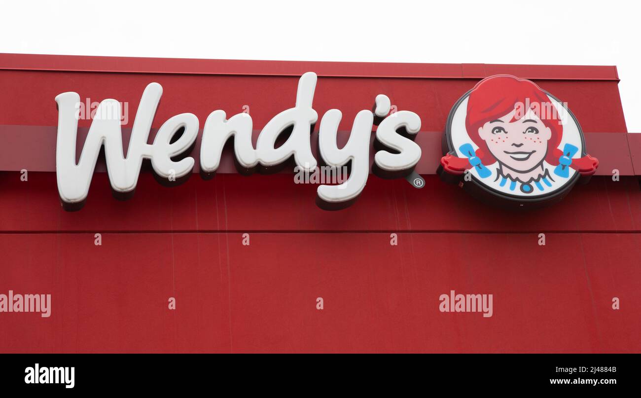 Wendy's restaurante de comida rápida signo y logotipo. St Paul Minnesota MN EE.UU Foto de stock