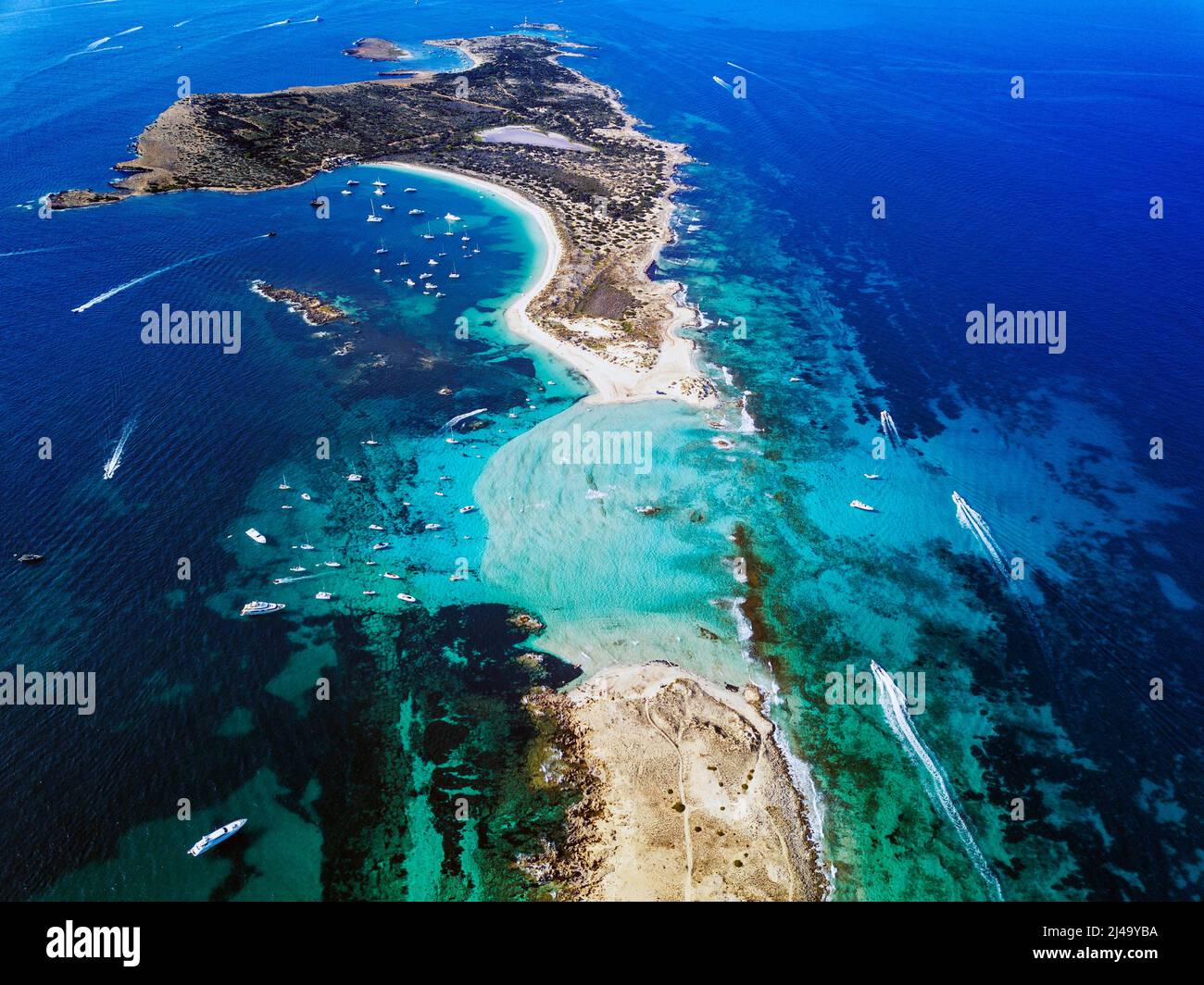 Playa de Levante, Punta de s'Espalmador. Vista aérea o playa de Ses Illetes, votada la mejor playa de Europa, Islas Balearis, Formentera, España. Foto de stock