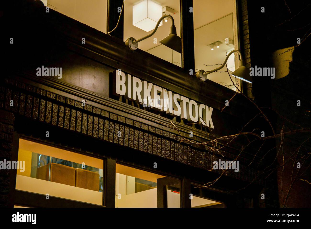 Tienda de birkenstock alemania fotografías e imágenes de alta resolución -  Alamy