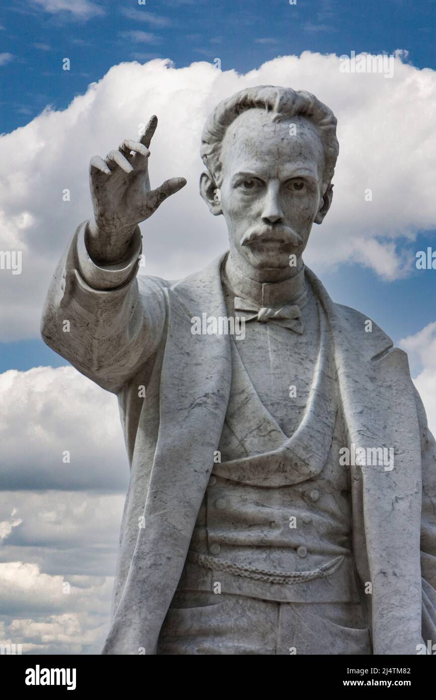 Cuba, La Habana. Estatua de José Martí, Héroe Nacional de Cuba. Foto de stock