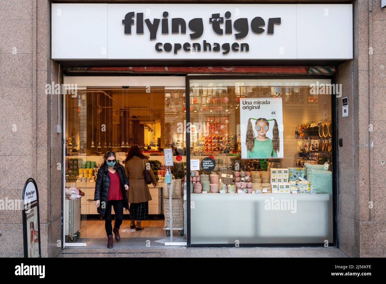 Flying Tiger almacén de Copenhague en España Fotografía de stock - Alamy