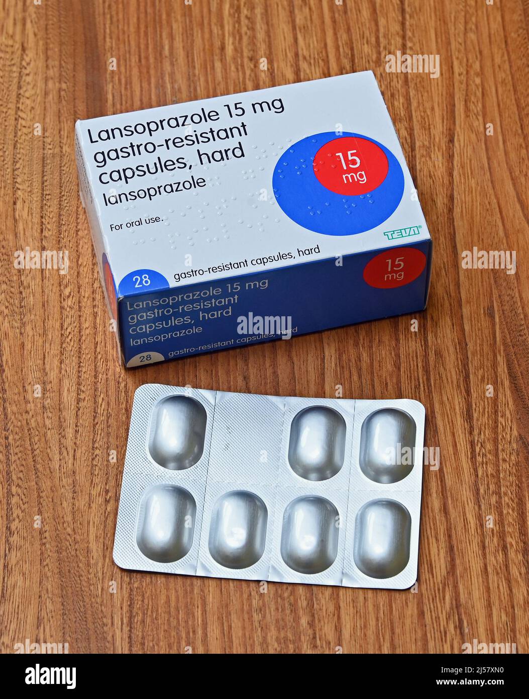 Paquete de 15 mg de lansoprazol cápsulas gastrorresistentes, lansoprazol  duro. Para uso oral. Teva UK Limited Fotografía de stock - Alamy