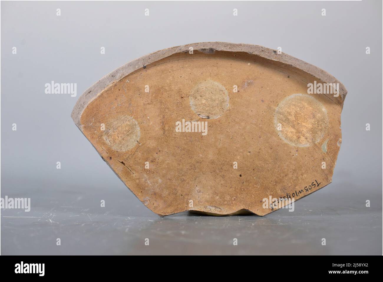 Horno de ceramica fotografías e imágenes de alta resolución - Alamy