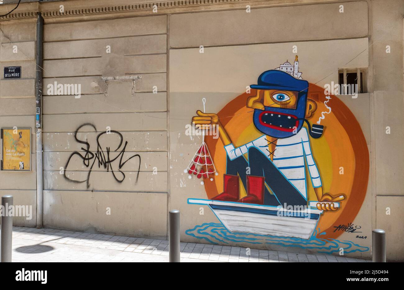 Francia, Marsella, 23.07.2021. Graffiti en Marsella el 23.07.2021. [traducción automática] Foto de stock