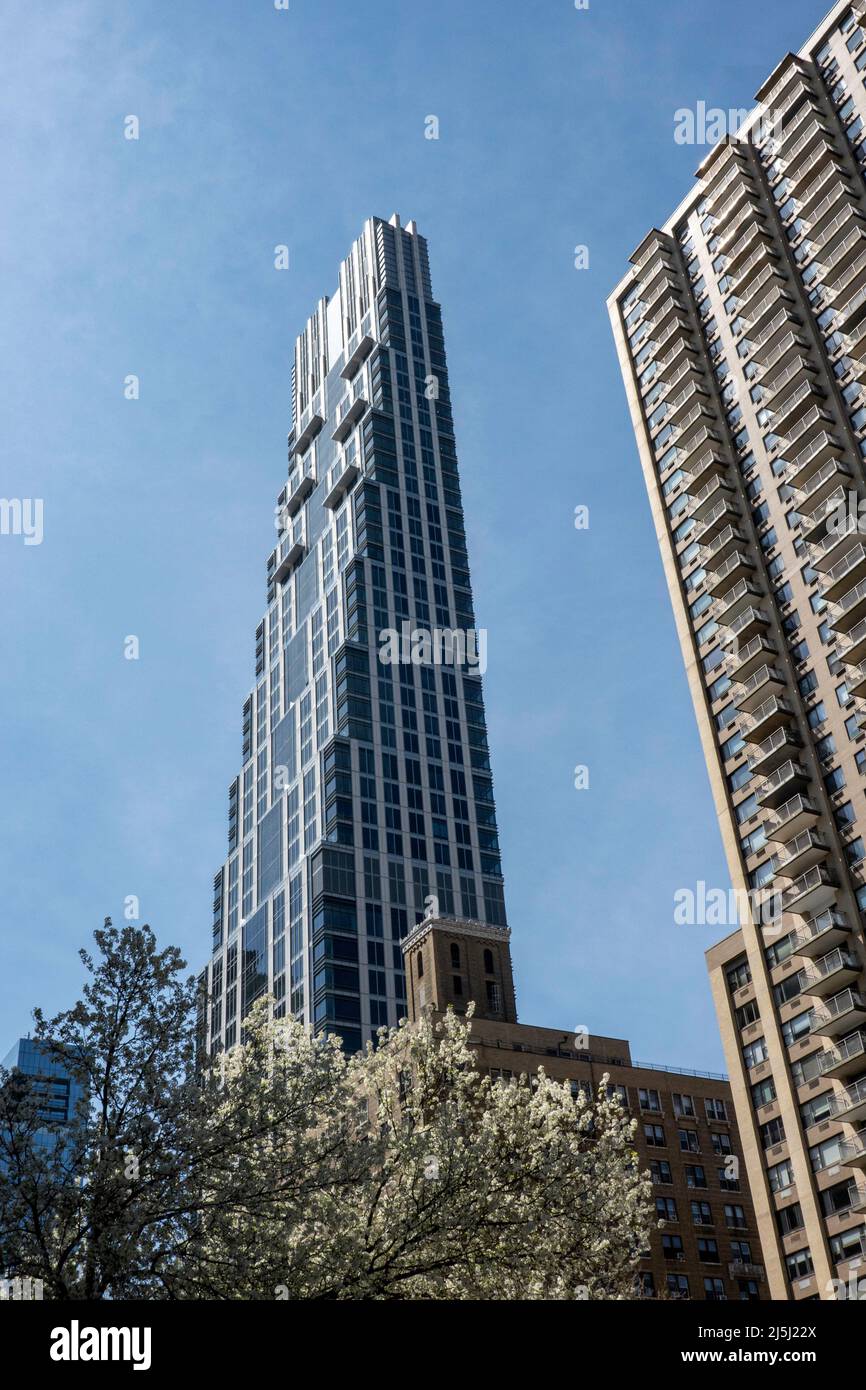 200 Amsterdam Avenue es un apartamento de gran altura en Lincoln Square en el Upper West Side de Manhattan, Nueva York, Estados Unidos 2022 Foto de stock