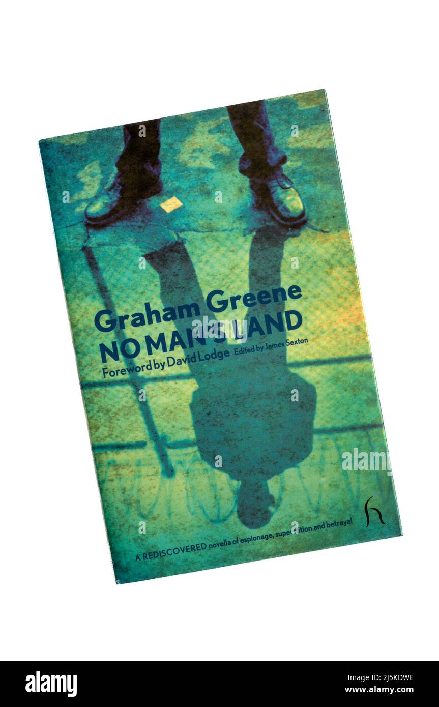 Una copia de No Man's Land de Graham Greene. Escrito a principios de 1950s y publicado por Hesperus en 2006. Foto de stock