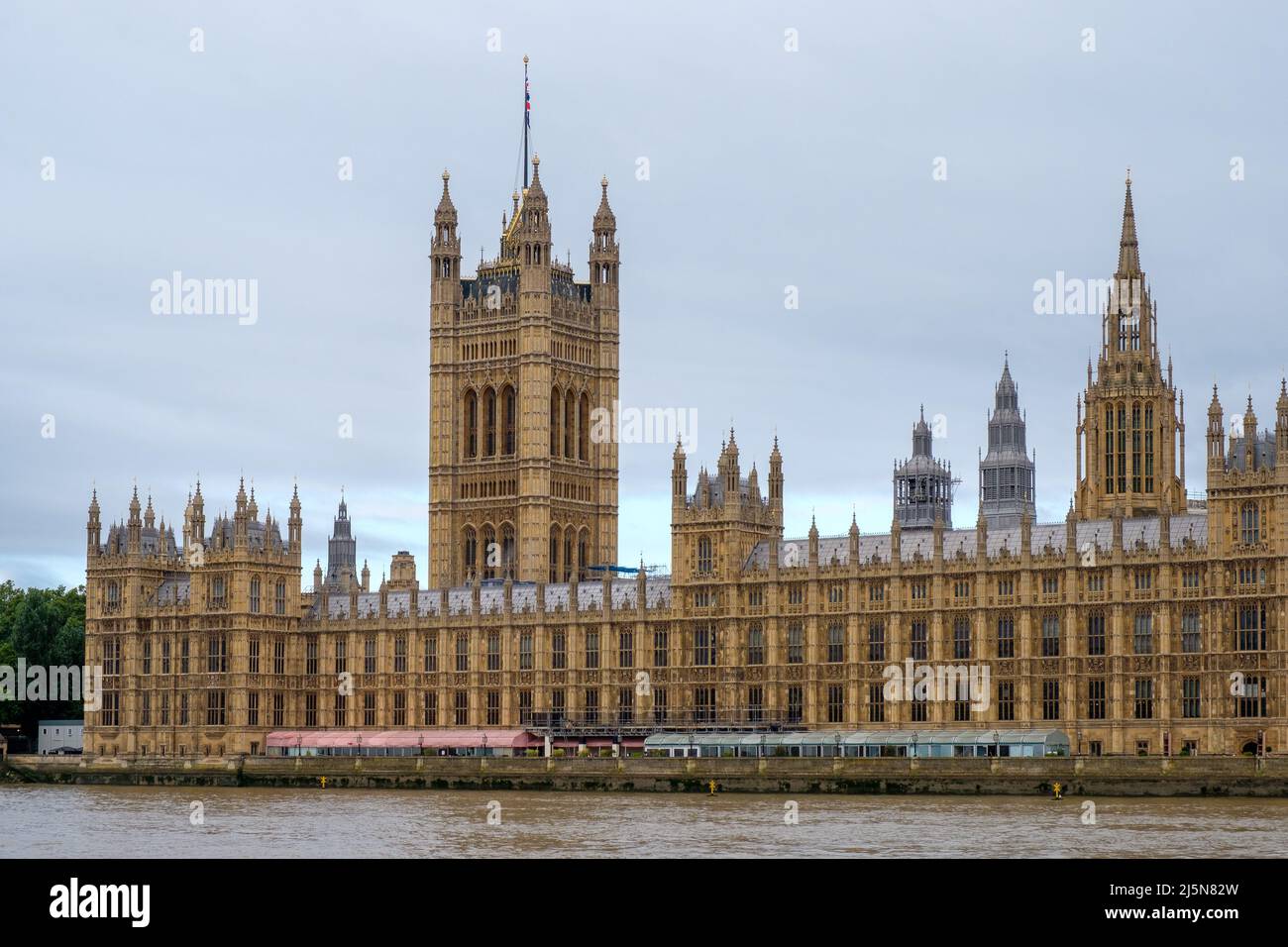 Londres: parlamento británico y nubes Foto de stock