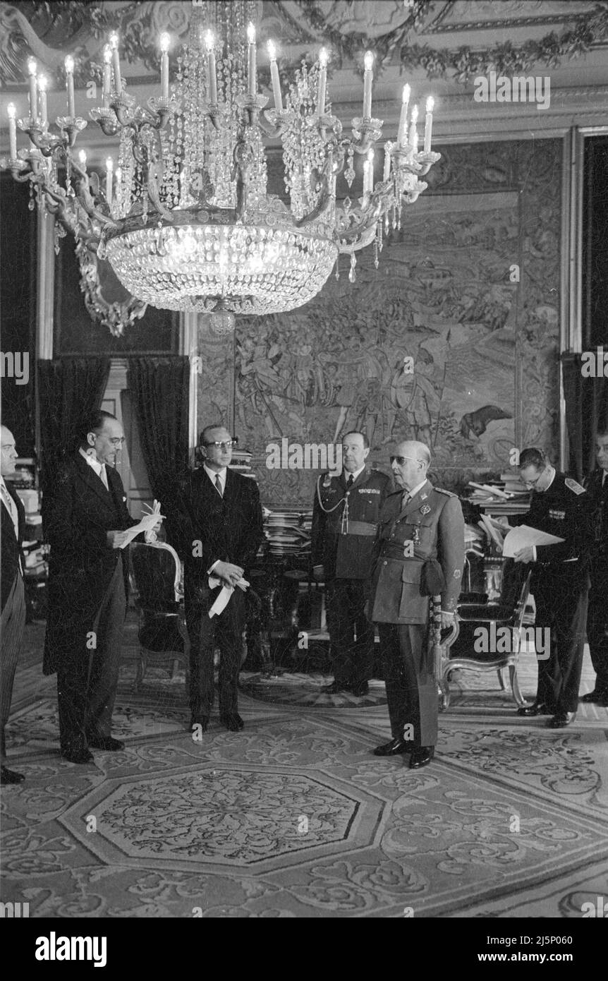 España - General Franco en el Palacio del Prado 1967 [traducción automática] Foto de stock
