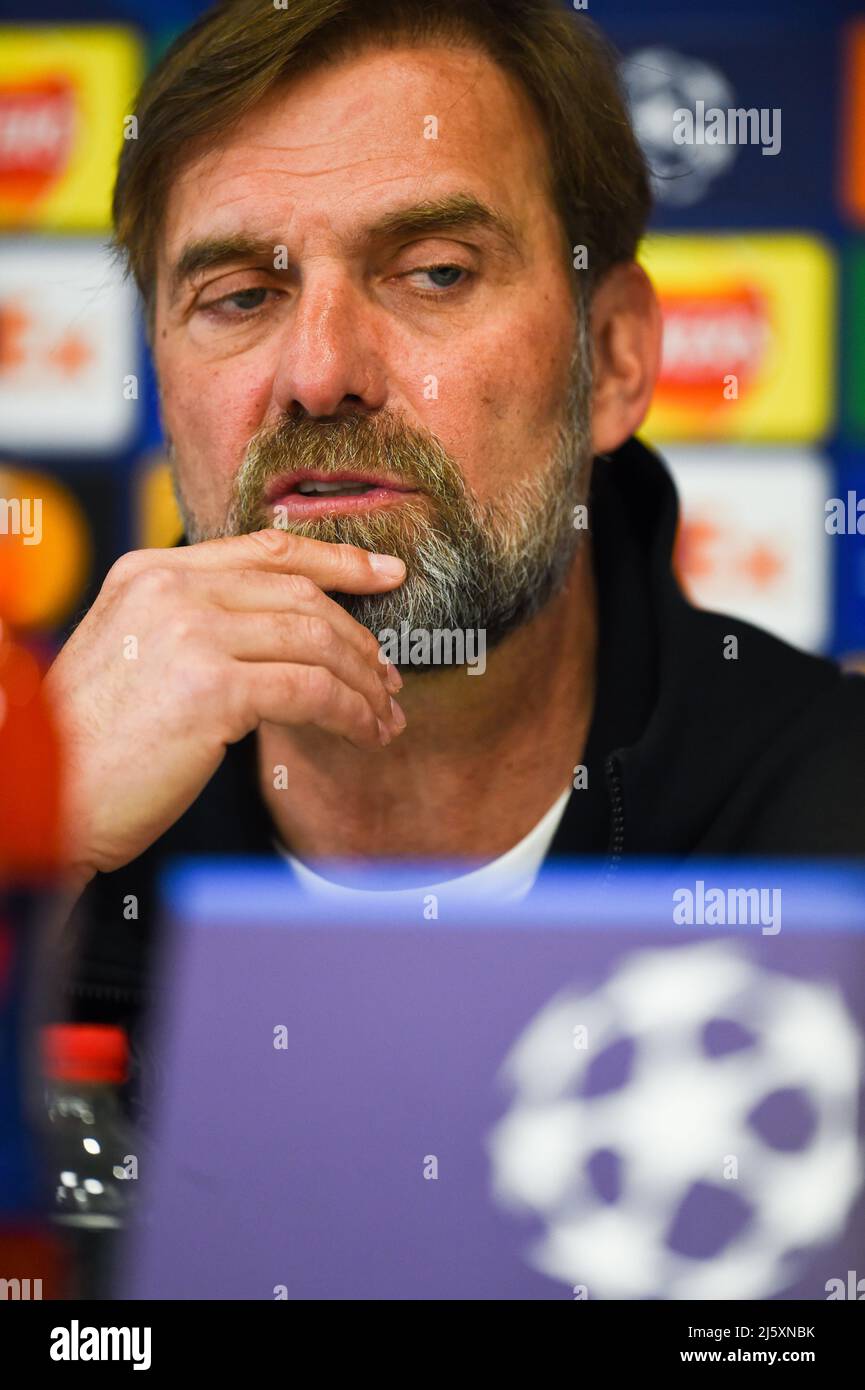 El gerente de Liverpool, Jurgen Klopp, durante una conferencia de prensa en el AXA Training Center, Liverpool. Fecha de la foto: Martes 26 de abril de 2022. Foto de stock