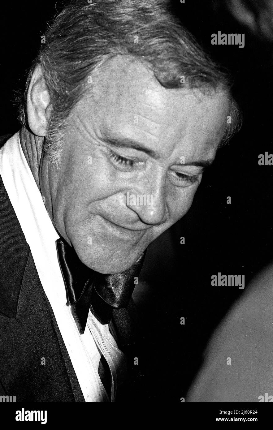 El legendario actor Jack Lemon en un estreno de Hollywood en torno a 1970s. Foto de stock