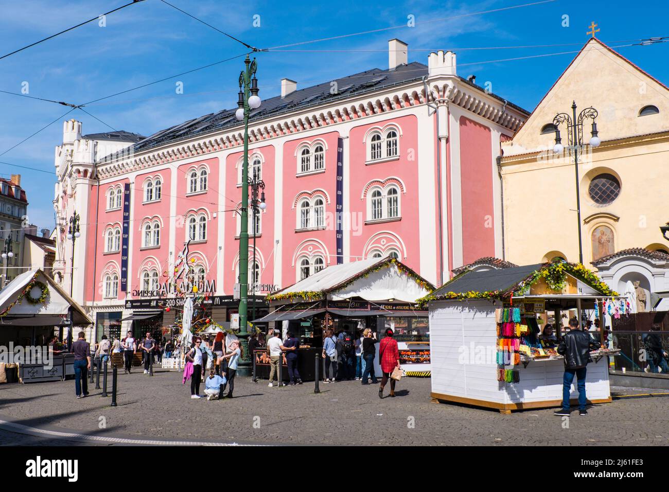 náměstí Republiky, durante el mercado de Pascua, Praga, República Checa Foto de stock