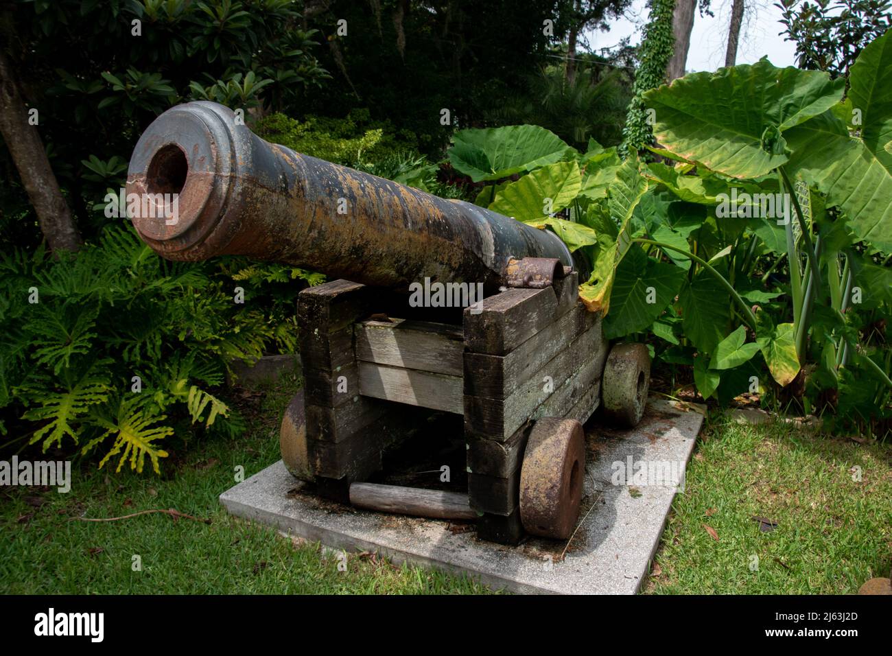 Un viejo cañón español usado durante la colonización de Florida Foto de stock