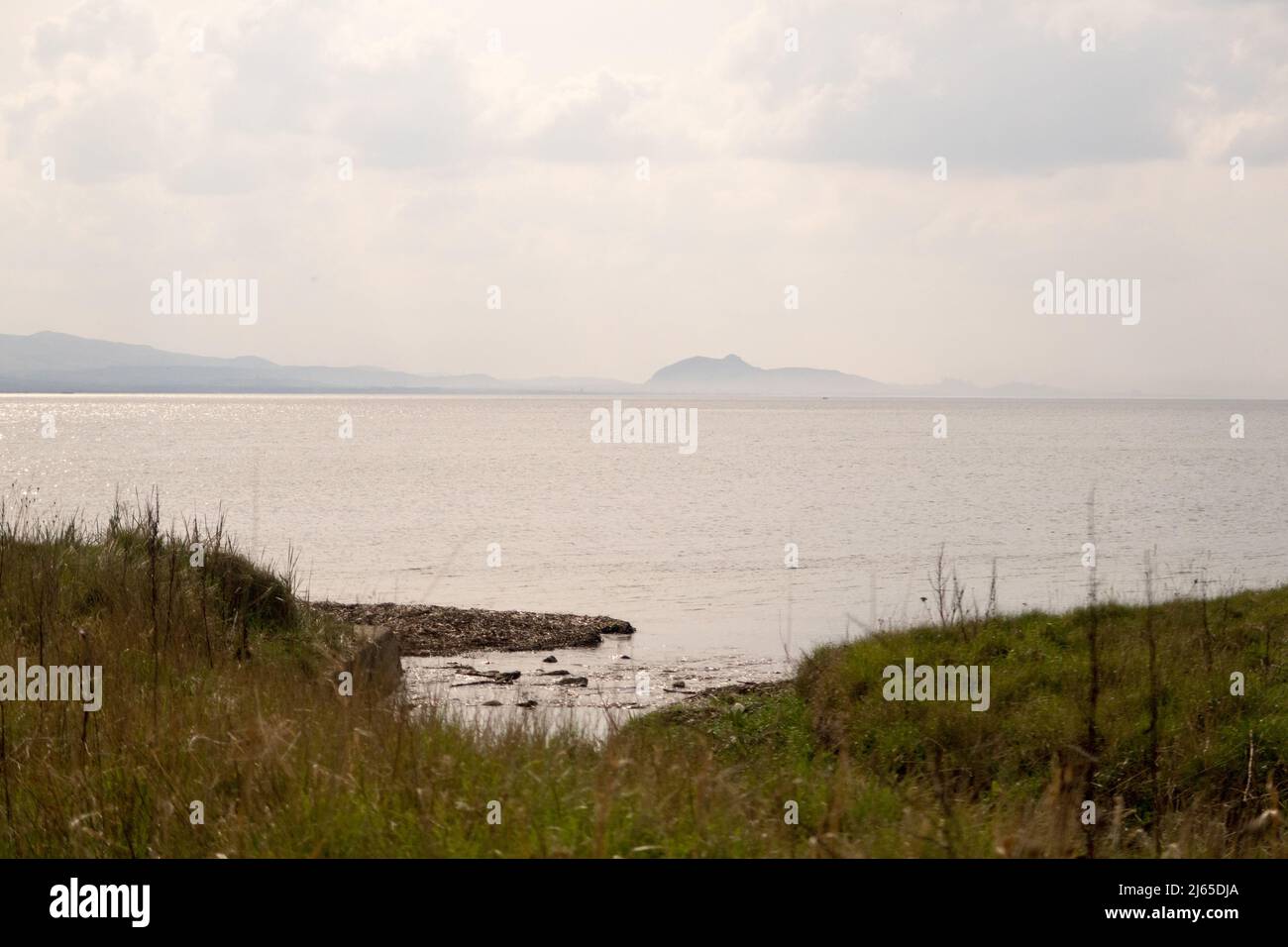 Una vista de la costa de Edimburgo desde Port Seton Foto de stock