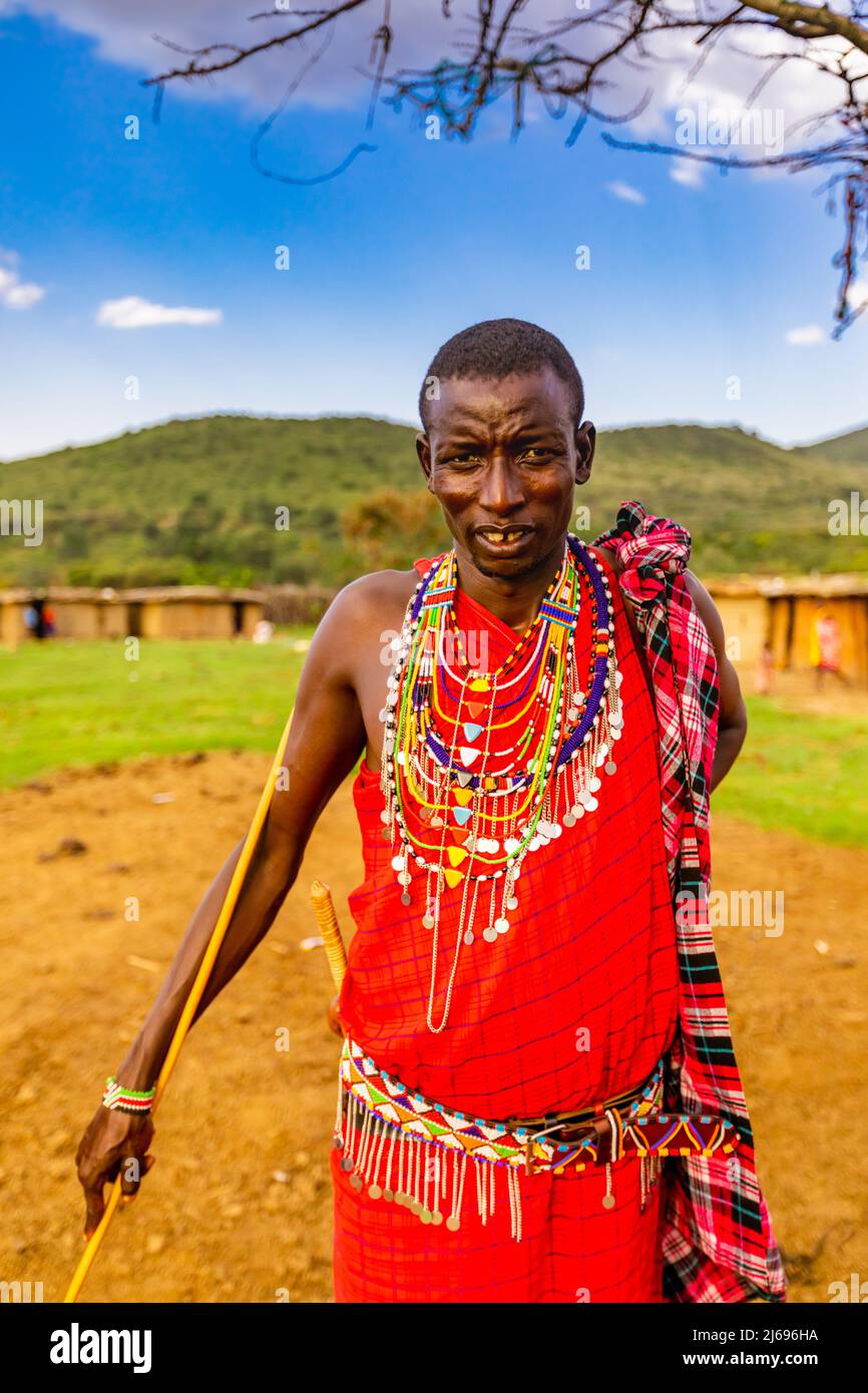 Maasai local en su casa, Maasai Mara, Kenia, África del Este, África Foto de stock