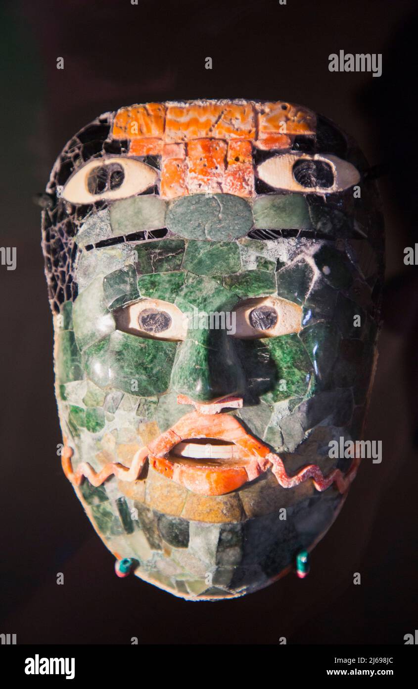 Máscara de Jade, 600-800 d.C., de la Zona Arqueológica de Calakmul, Museo, Fuerte San José, Campeche, Estado de Campeche, México Foto de stock
