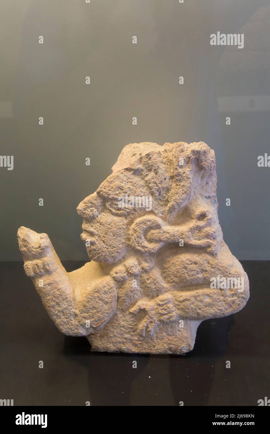 Socorro de Piedra, Observador del Cielo, 600-800 d.C., Museo, Fuerte San José, Campeche, Estado de Campeche, México Foto de stock