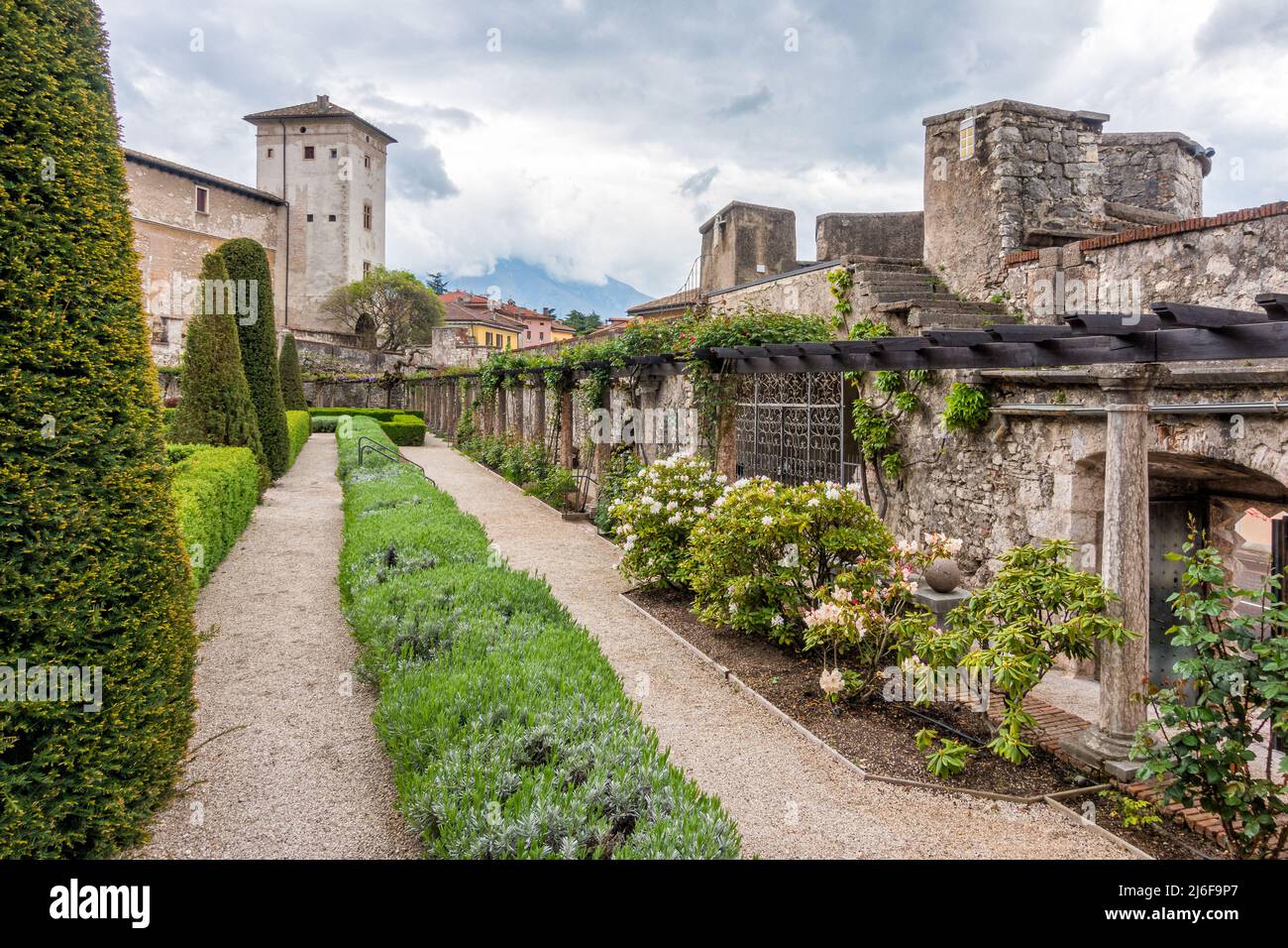 El hermoso Castello del Buonconsiglio, en Trento, Trentino Alto Adige, al norte de Italia. Foto de stock