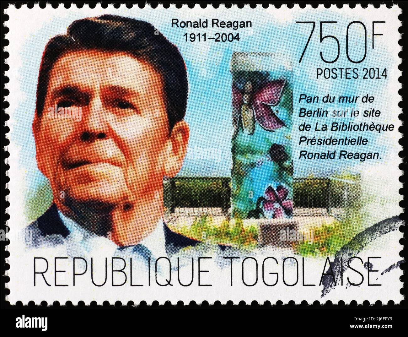 Ronald Reagan retrato sobre sello postal de Togo Foto de stock
